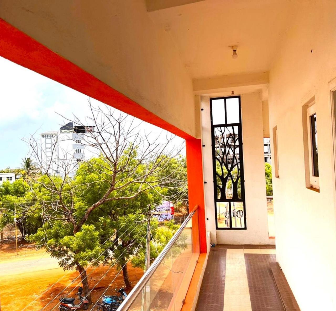 Asshappystayinn Hotel Tiruchirappalli Exterior photo