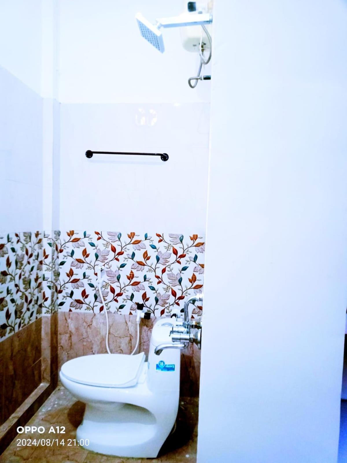 Asshappystayinn Hotel Tiruchirappalli Exterior photo